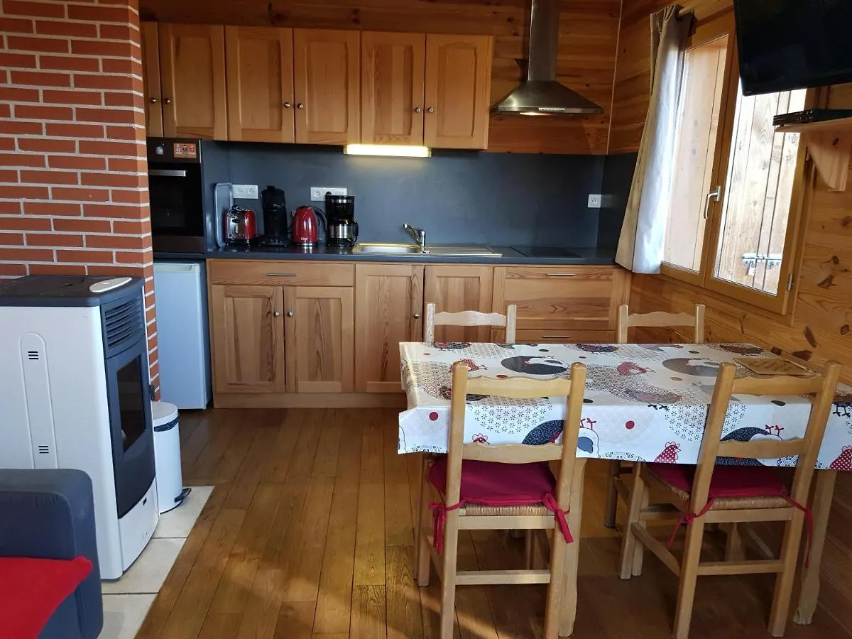 Les Mathieux La Cabane D'En Haut Bongheat France